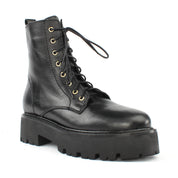Damen Schwarze Leder-Kampfstiefel mit markanter Sohle (029-20136)
