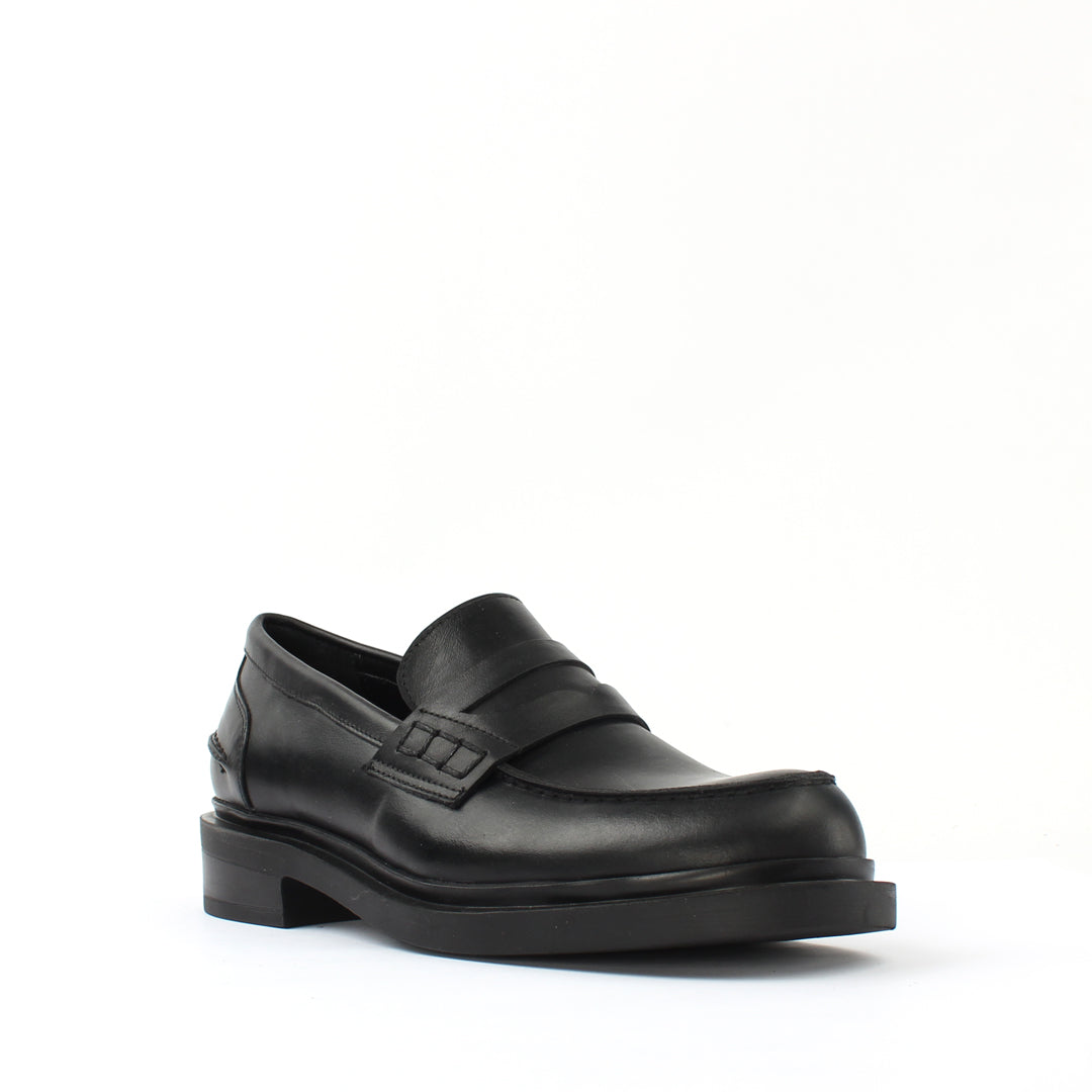 Women's Black Leather Loafers (029-20143)