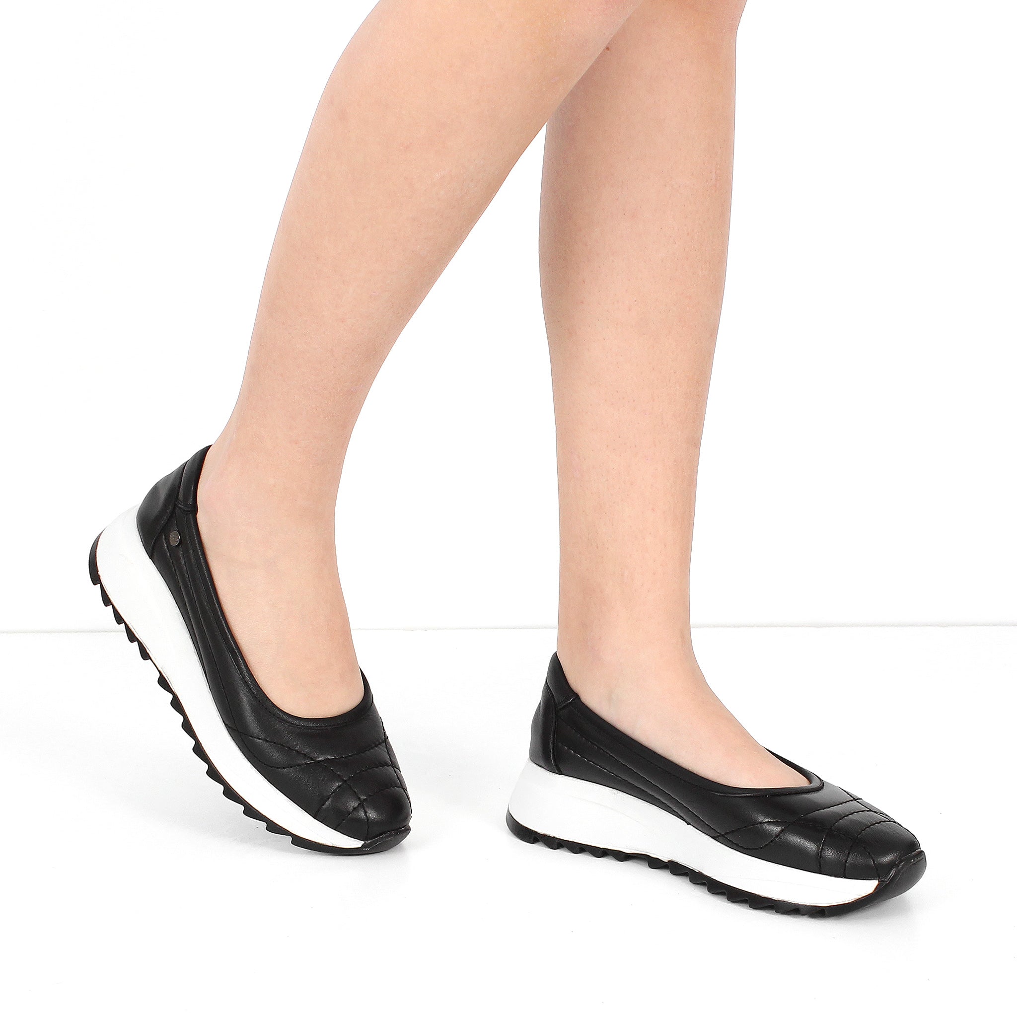 Damen Leder Slipper Schwarz mit Gepolsterter Plateausohle (366-28226)