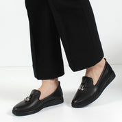 376-20415 Black Loafers