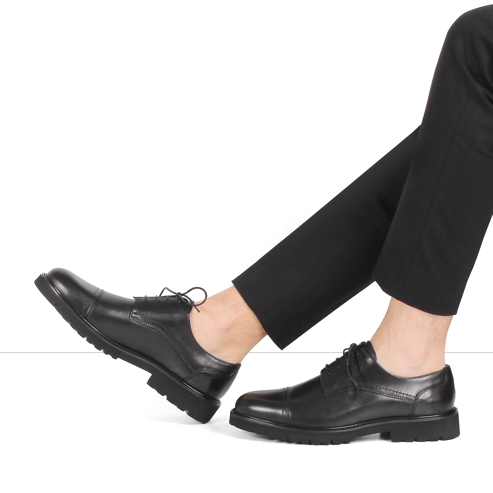 Herren Derby-Schuhe aus schwarzem Glattleder mit Kappnaht und EVA-Sohle (395-2888)