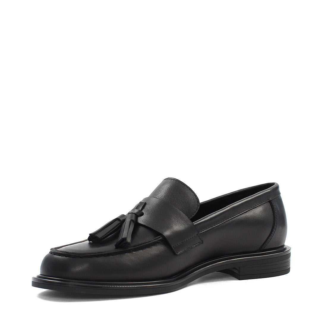 Women's Black Leather Tassel Loafers – Classic Slip-On Style (085-29407)