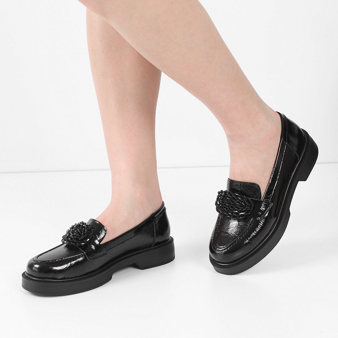 Women's Black Patent Leather Loafers with Decorative Accent (494-25826)