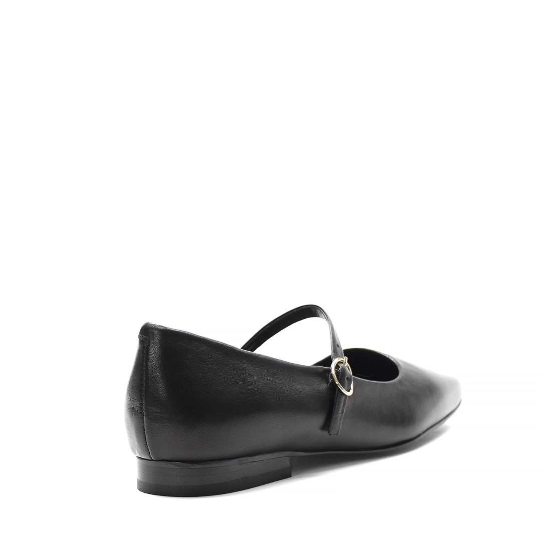 Damen Ballerinas aus Leder in Schwarz mit Riemenverschluss (085-29403)