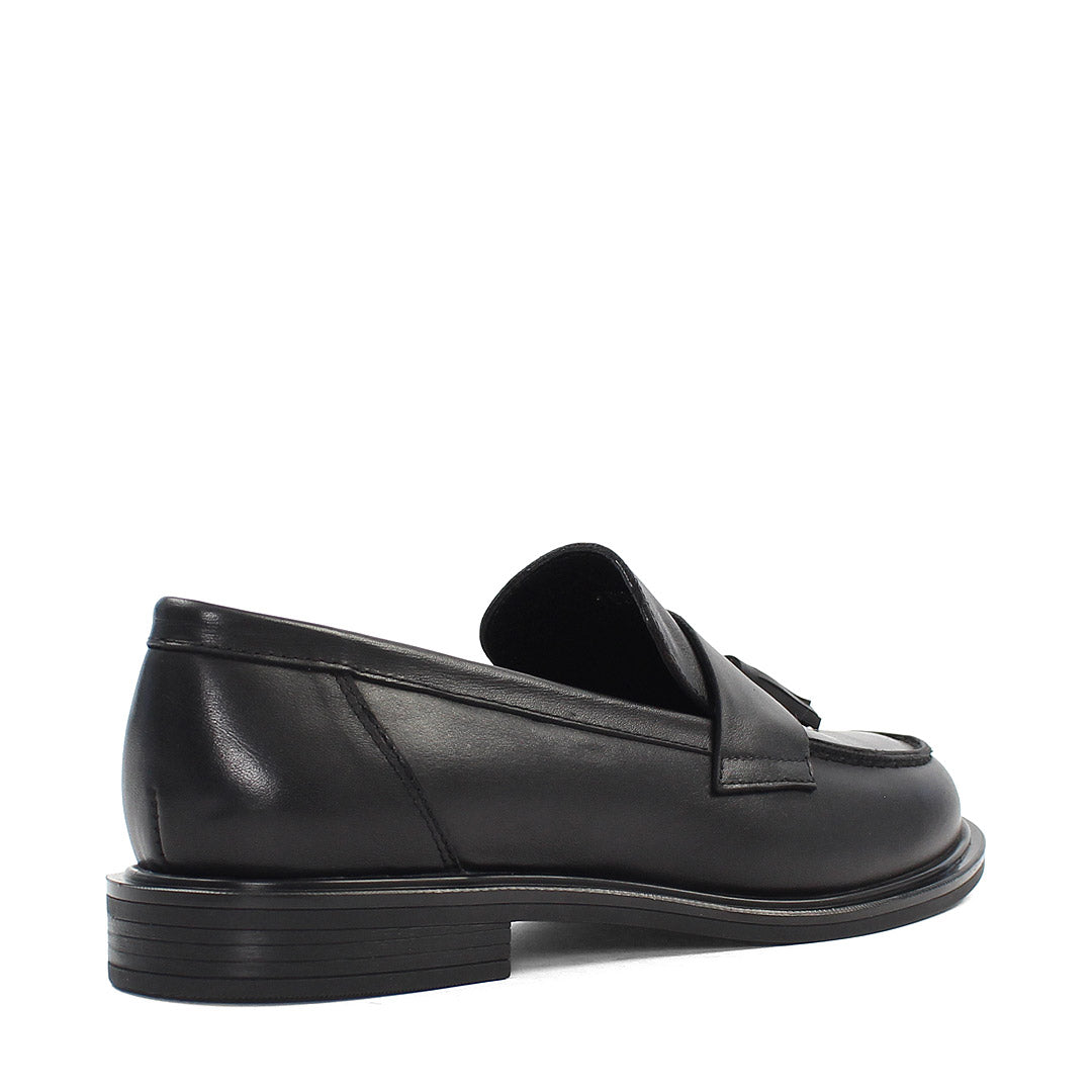 Women's Black Leather Tassel Loafers – Classic Slip-On Style (085-29407)