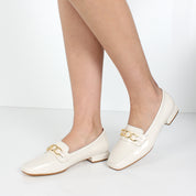 Women's Beige Patent Leather Loafers (686-29200)