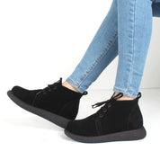 Damen Schwarze Wildlederstiefel mit Flacher Sohle (687-21910)