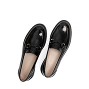 Damen Schwarze Lackleder Loafer mit Stilvollem Akzent (494-25824)